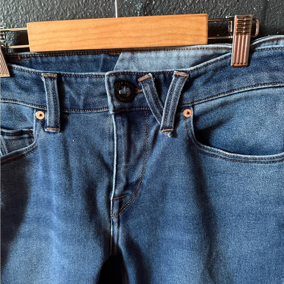 Women’s Volcom Dark Wash Skinny Jeans Size 30 - Picture 2 of 5